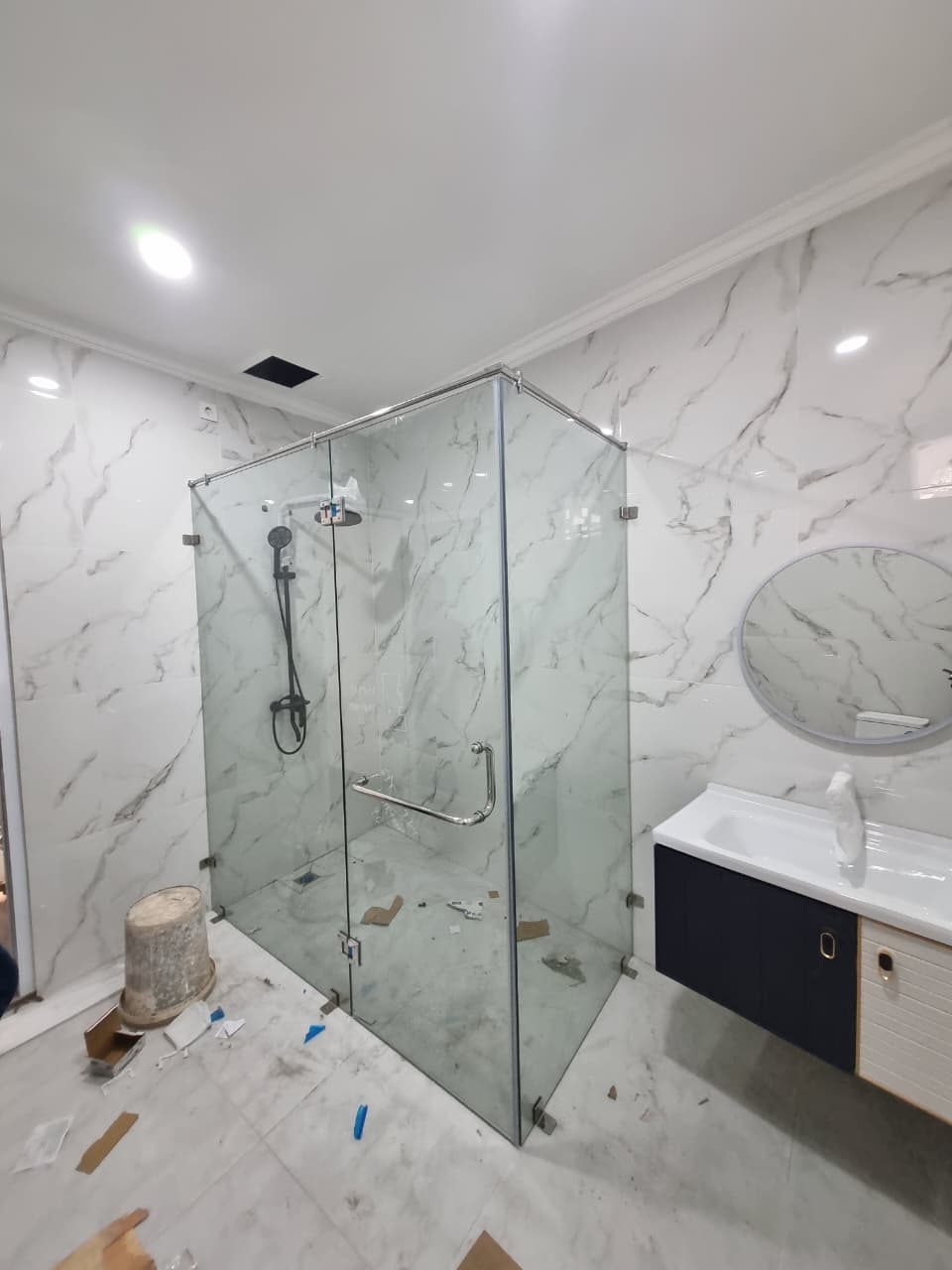 Kaca Shower Kamar Mandi - 1